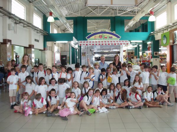 Visita de 49 niños del Colegio  Salesianos San Vicente Ferrer.