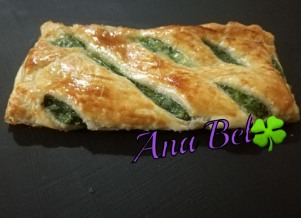 Hojaldre de espinacas y queso de cabra