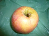 MANZANA  FUJI (peso aprox.280gr/pieza)