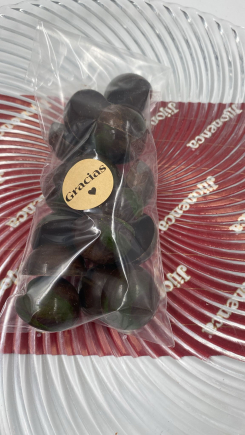 Bombones de chocolate puro con aceite de oliva y sal