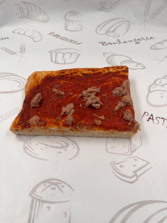 Coca De Tomate Con Atún